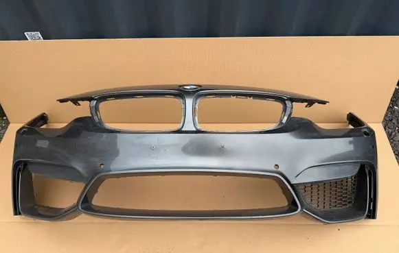 BMW M3 F80 Front bumper 8054290
