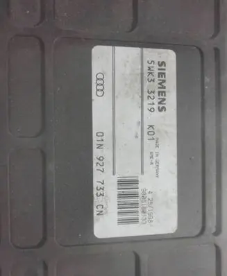 Volkswagen PASSAT B5 Engine control unit/module 01N927733CN 5WK33219 9806180133