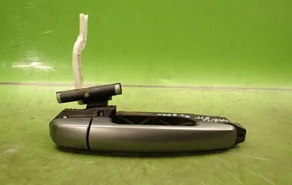 Suzuki SX4 Rear door exterior handle 