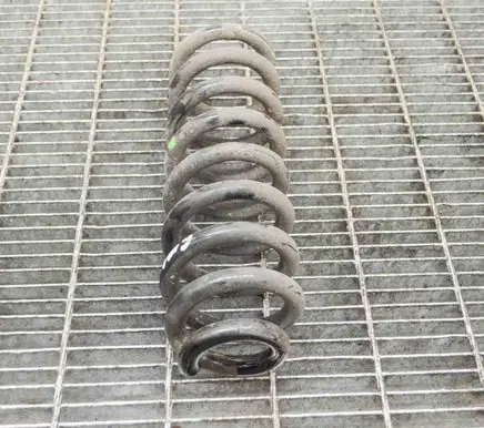 Mercedes-Benz C W205 Rear coil spring