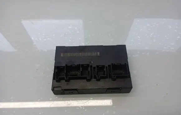 Volkswagen Touran I Comfort/convenience module 1K0959433C