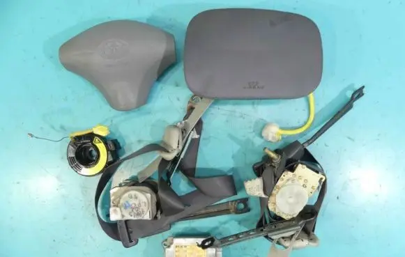 Toyota Yaris Airbag set IMPRK1241958