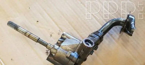 Volkswagen Transporter - Caravelle T5 Oil pump 026115153A