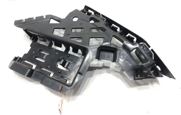 Skoda Superb B9 Front bumper mounting bracket 3P0807183