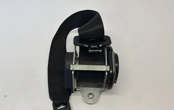 Mercedes-Benz C W204 Rear seatbelt A2078602385