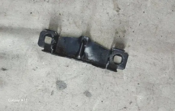 Ford Galaxy Rear door lock loop/hook striker 3M51R404b 32152