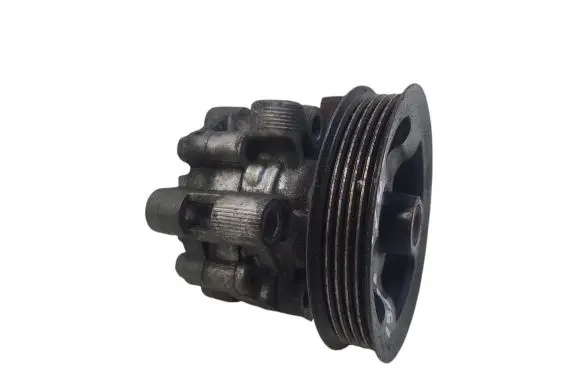 Toyota Corolla Verso E121 Power steering pump