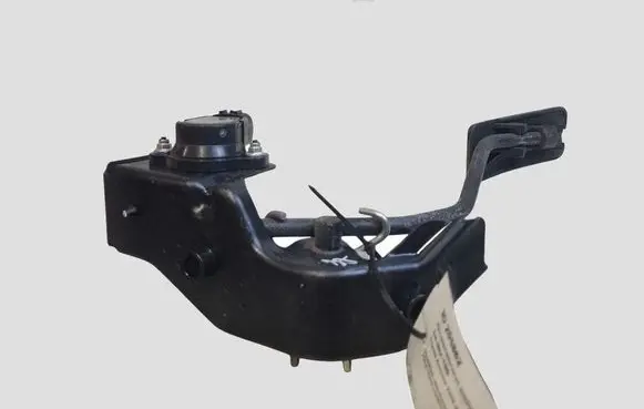 Toyota Avensis T250 Accelerator throttle pedal 7811135030