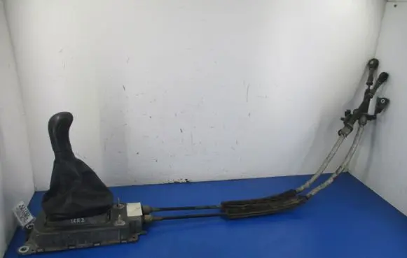 Skoda Octavia Mk1 (1U) Gear shift rod 1J0711043B