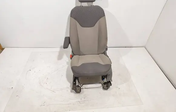 Ford Turneo Courier Front driver seat 