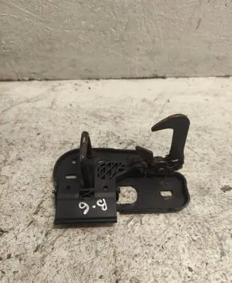 Volkswagen PASSAT B6 Engine bonnet/hood lock/latch loop/hook 3C0823480