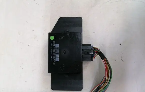 Volkswagen PASSAT B5 Comfort/convenience module 3B0959799