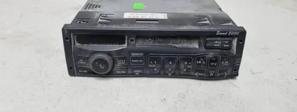 Mercedes-Benz Vito Viano W638 Radio/CD/DVD/GPS head unit A6388270024