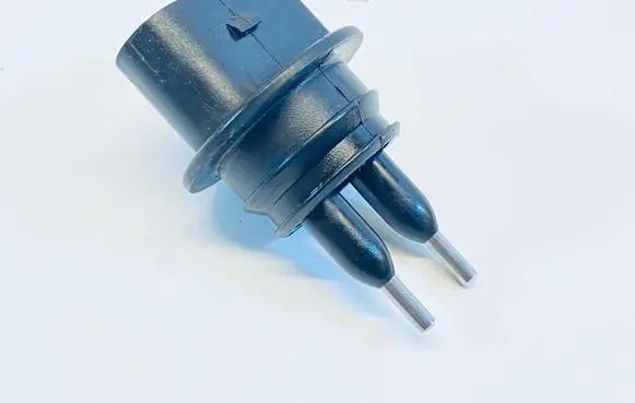 Volkswagen PASSAT B6 Windshield washer fluid level sensor 7M0919376