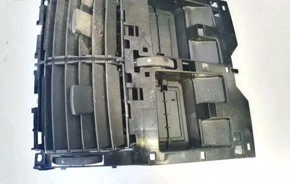 Peugeot 407 Dash center air vent grill 8750