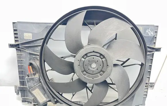 Mercedes-Benz C W203 Electric radiator cooling fan A2035000293