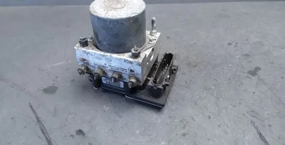Toyota Avensis T250 ABS Pump 0265231327 2265100416 0265800313