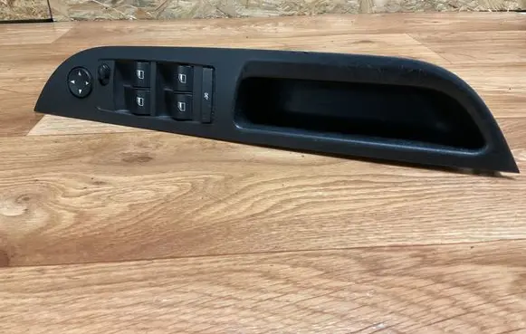 BMW 5 E60 E61 Electric window control switch 9122110 MT281100397