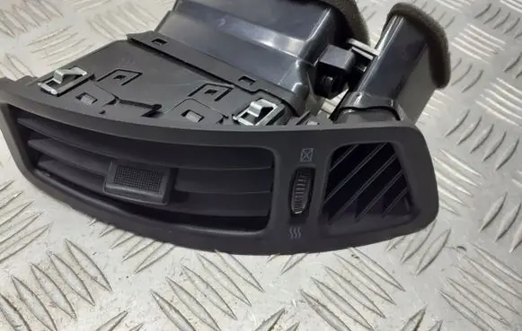 KIA Ceed Dashboard air vent grill cover trim 97490-1H000