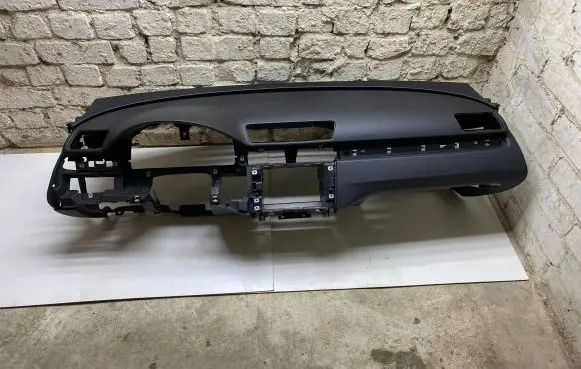 Volkswagen PASSAT CC Dashboard 3C1857003 3C1857004J 0905500857