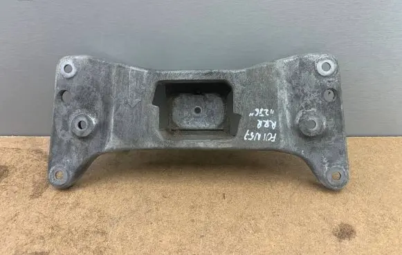 BMW 7 F01 F02 F03 F04 Gearbox mounting bracket 6777615 22326777615