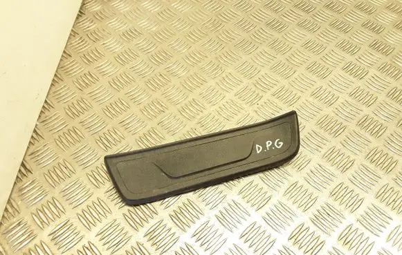 Hyundai ix35 Rear sill trim cover 858892Y000