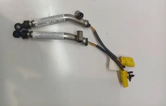 Volkswagen Tiguan Bonnet Pedestrian Airbag Actuator 5NA823823E 0589P1000684