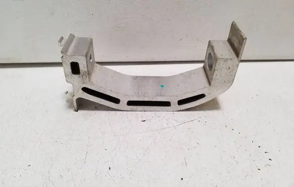 Polestar 2 Engine mounting bracket 31681596 P9191016