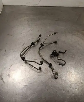 Peugeot 3008 I Fuel injector supply line/pipe 