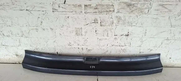 Honda CR-V Tailgate trim 74895