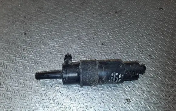 Audi A4 S4 B8 8K Headlight washer pump 3B7955681