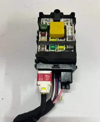 Peugeot 308 Fuse module 18014931