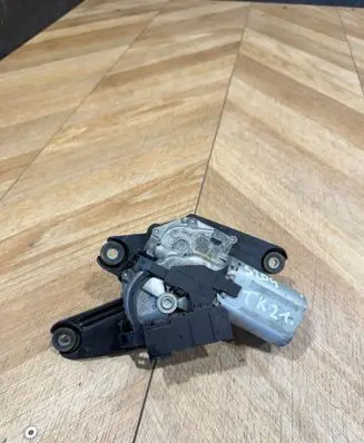 Mercedes-Benz C W204 Rear window wiper motor A2048202542