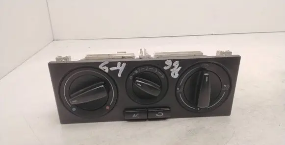Volkswagen Golf IV Climate control unit 1J0820045F 657837L12