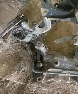 Citroen C5 Front subframe