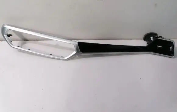 BMW 3 G20 G21 Dashboard glove box trim 6811448