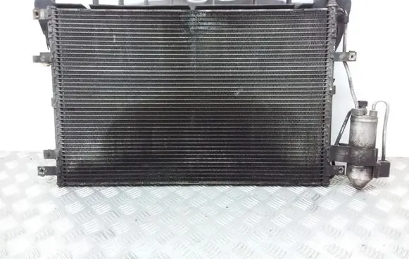 Volvo XC90 A/C cooling radiator (condenser) 30665562