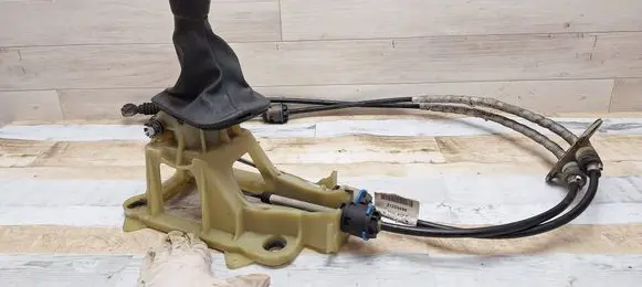 Volvo V50 Gear shifter/selector 31259496