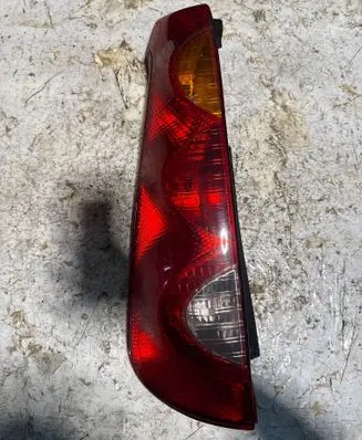 Nissan Note (E11) Rear/tail lights 2206752