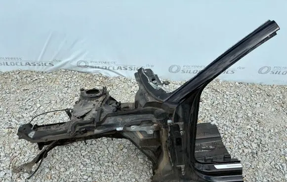 Renault Megane IV Front quarter panel 
