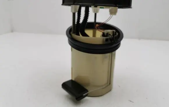Toyota Corolla E120 E130 Fuel level sensor 0580300013