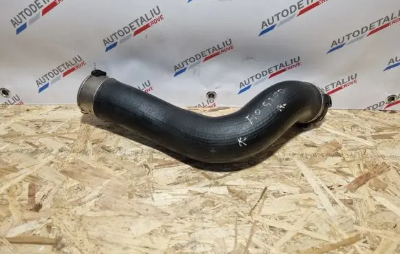 BMW 5 F10 F11 Intercooler hose/pipe 7810615
