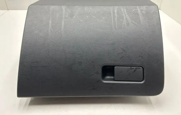 Infiniti Q30 Glove box 681S65DF0A SY68500