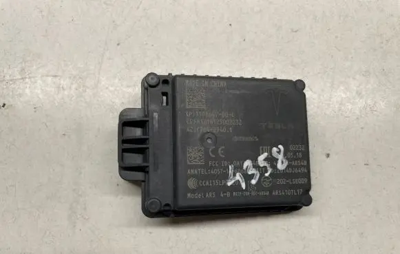 Tesla Model 3 Distronic sensor radar 110864700C