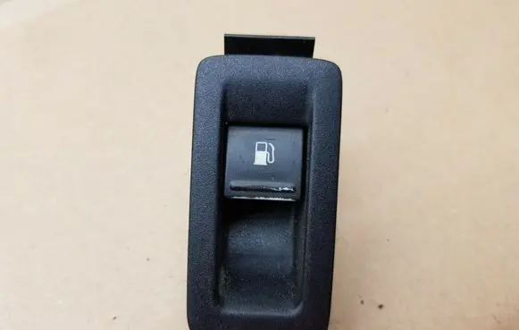 Volkswagen Touran I Fuel tank opening switch 1F0959527