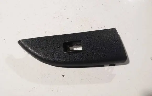 Skoda Fabia Mk1 (6Y) Front door window switch trim 6y1867228 0010111795914