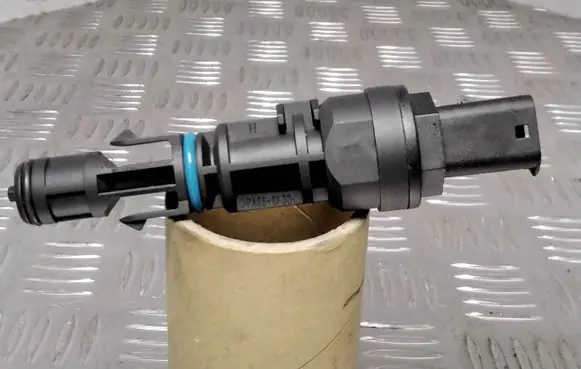 Renault Megane I ABS wheel speed sensor 