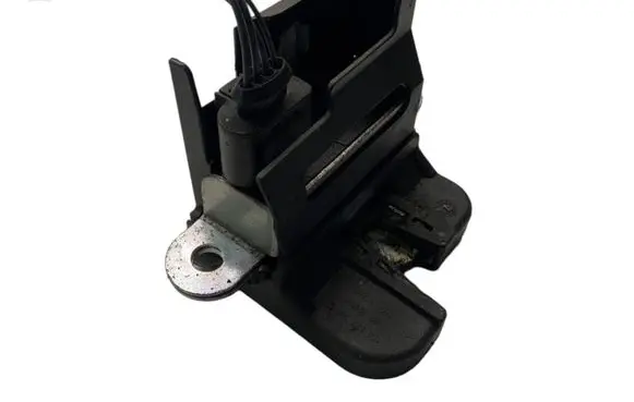 Volkswagen Golf VI Tailgate/trunk/boot lock/catch/latch 3C9827645A