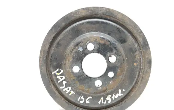 Volkswagen PASSAT B6 Crankshaft pulley 03G105243