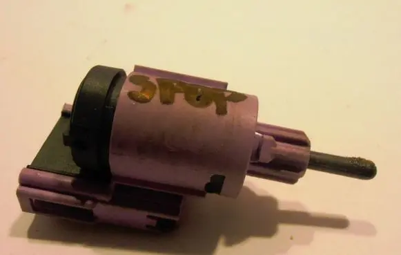 Volkswagen Transporter - Caravelle T5 Brake pedal sensor switch